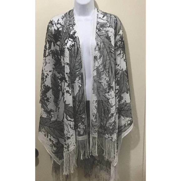 Shawl Artsy Black and White Unique Batik Cover Up XL 1X 2X 32 L X 25” Wh /BLK - Picture 1 of 5